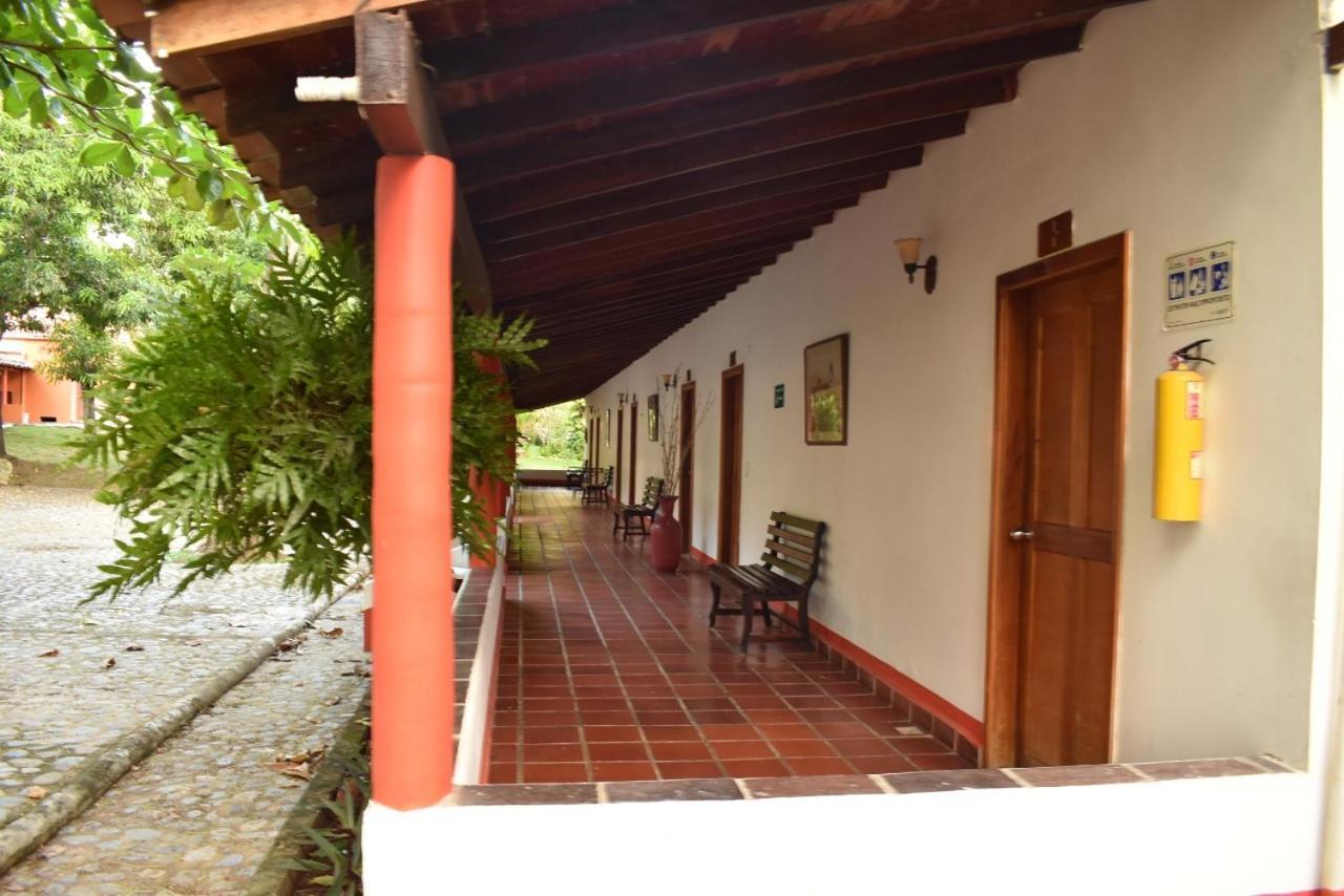 Hotel Hostería Real Santa Fe de Antioquia Exterior foto